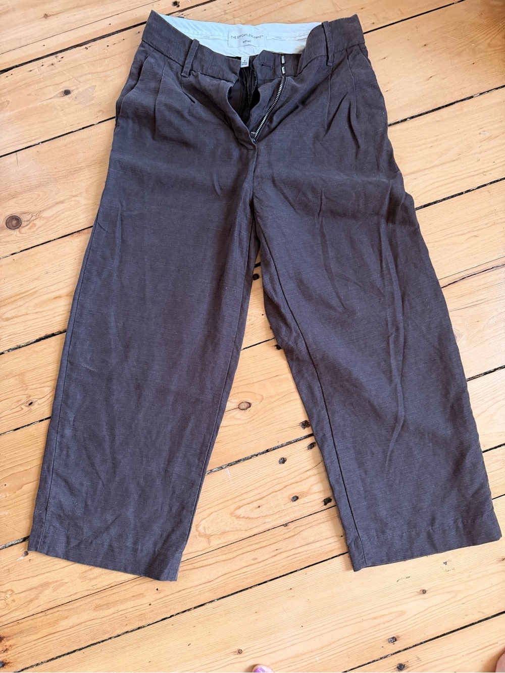 Wilfred Brown Line Straight-Leg Dress Pants